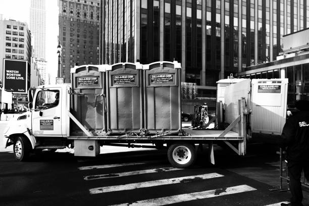 Best Construction site porta potty rental  in Edgewood, OH